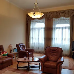 Gabriella Szallas Tabor Utca 5 Segedyn